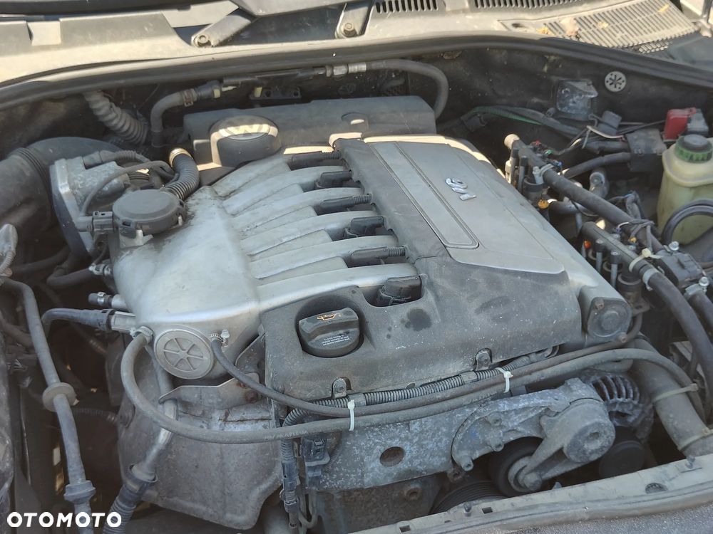 Volkswagen Touareg - 8