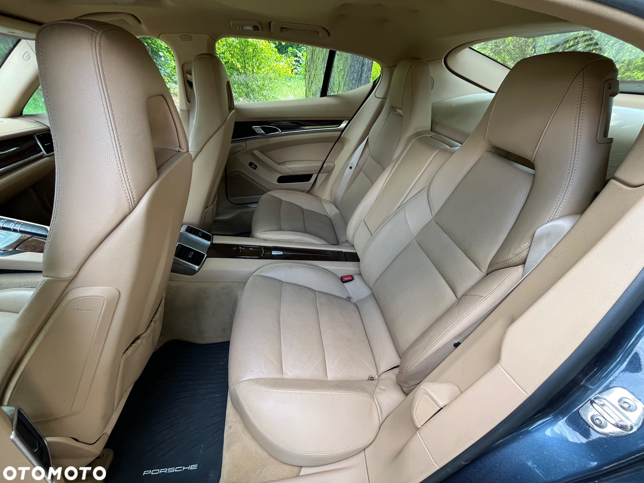 Porsche Panamera 4 - 8