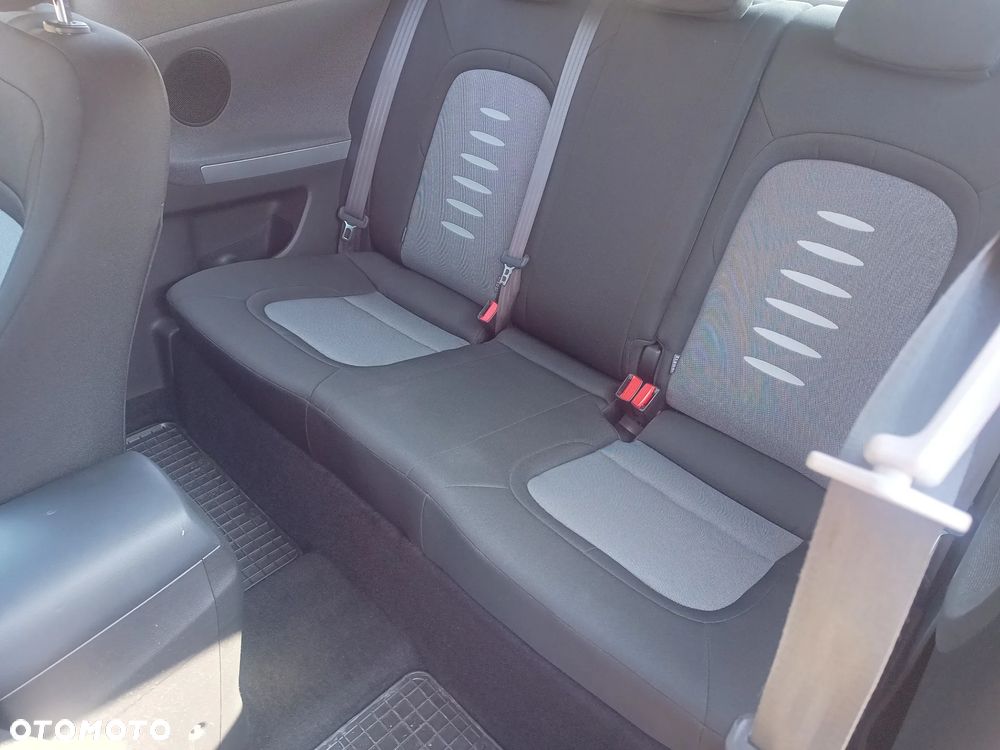 Kia Ceed 2013 photo 4