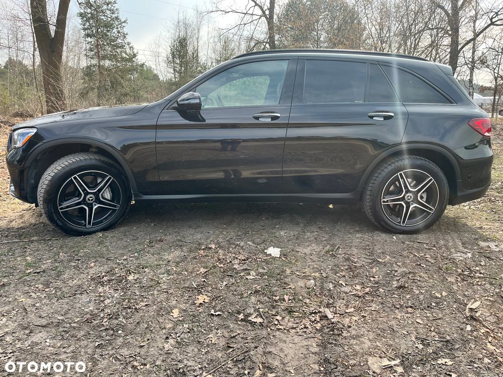Mercedes-Benz GLC 300 4Matic 9G-TRONIC AMG Line - 4