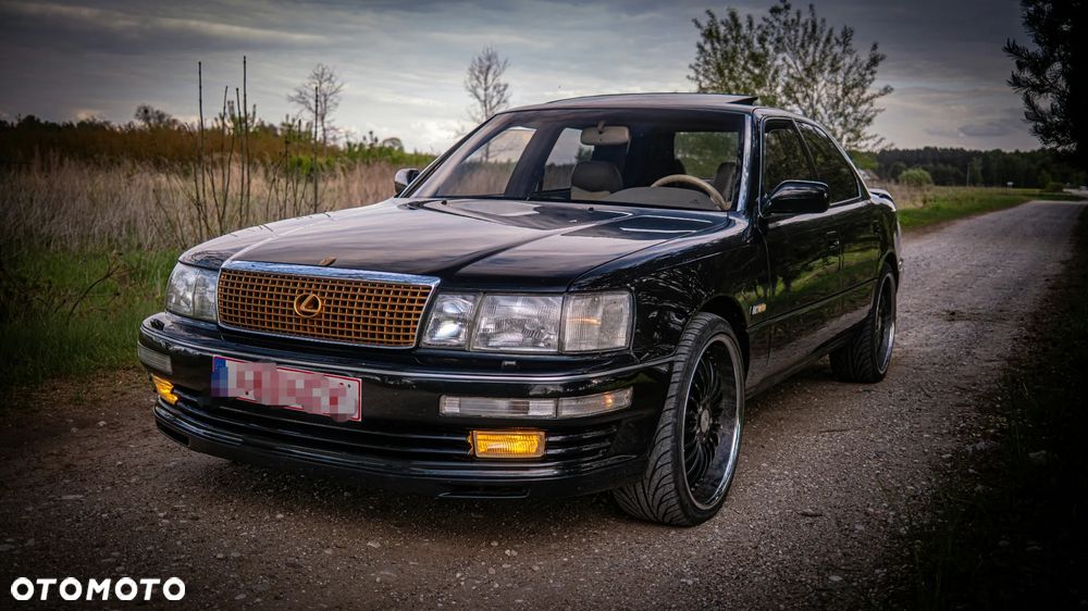 Lexus LS - 3