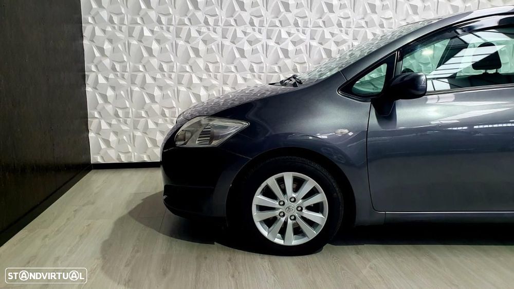 Toyota Auris 2.0 D-4D Exclusive - 10