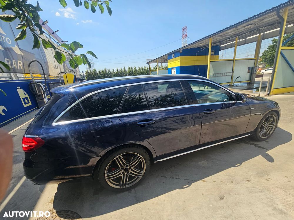 Mercedes-Benz E - 5