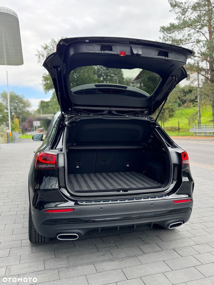 Mercedes-Benz GLA 200 d 4-Matic - 18