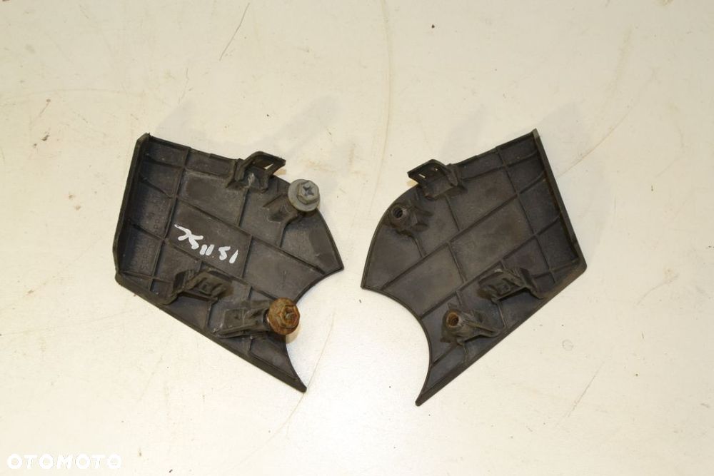 Zaślepka do zderzaka IS 250 350  Kabrio - 3