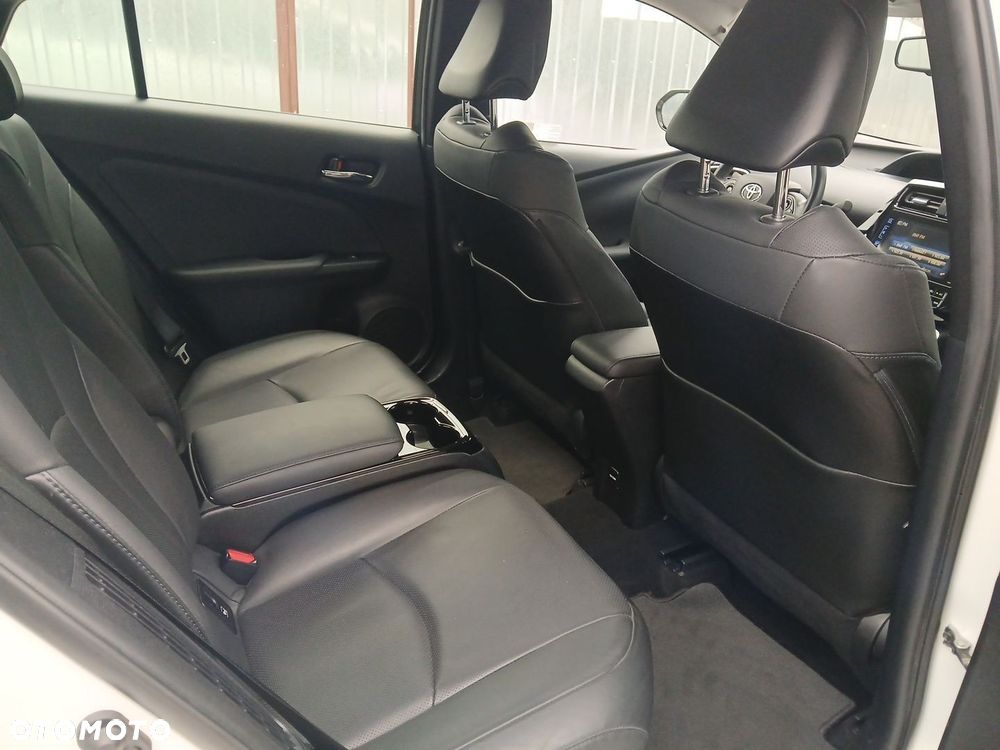 Toyota Prius - 10