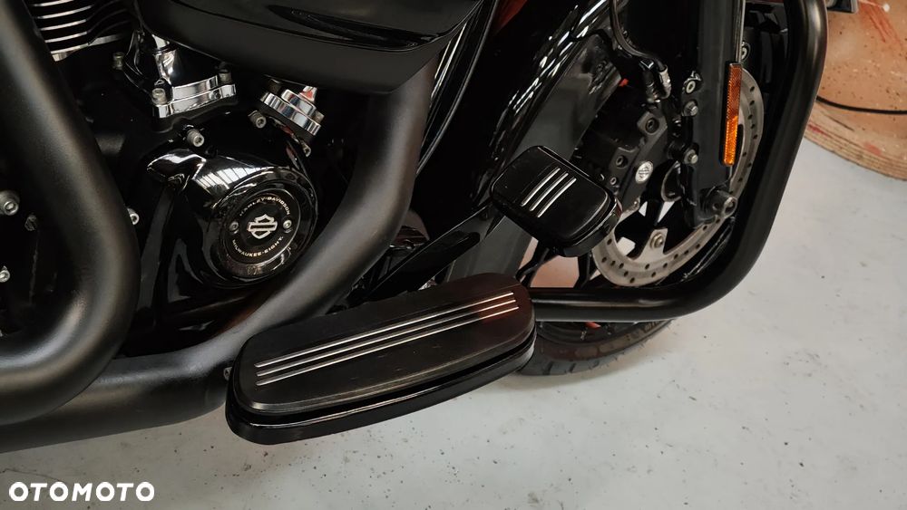 Harley-Davidson Touring Road King - 14