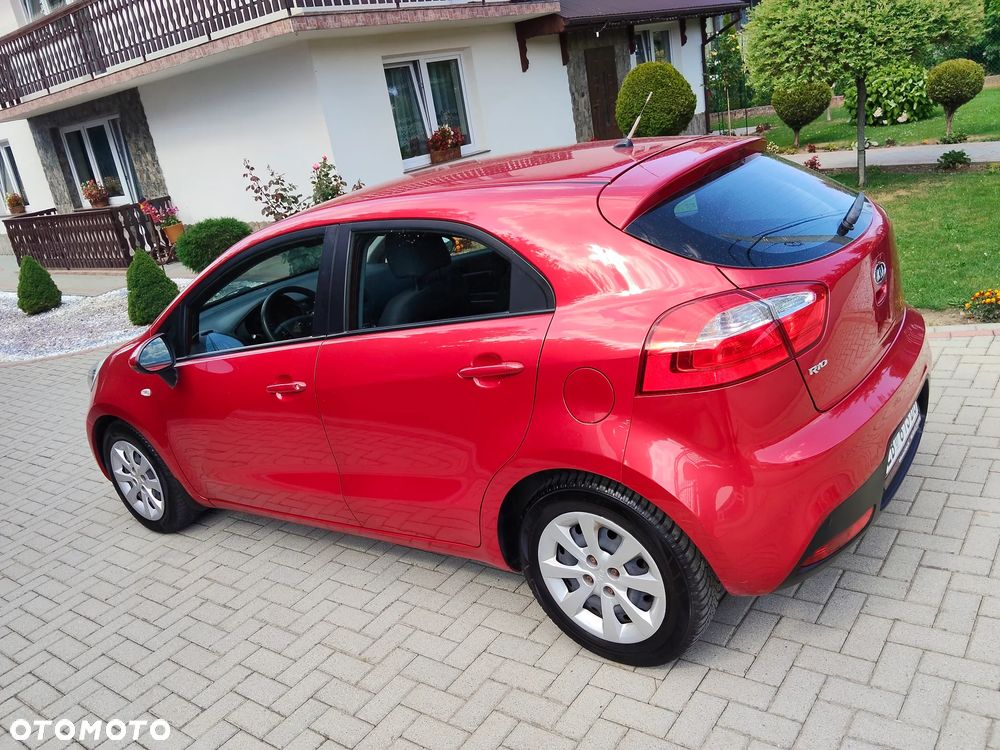 Kia Rio 1.2 Dream Team Edition - 8