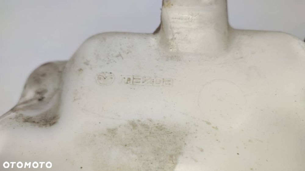 ZBIORNICZEK SPRYSKIWACZY POMPKA MAZDA 2 DE EUROPA - 2