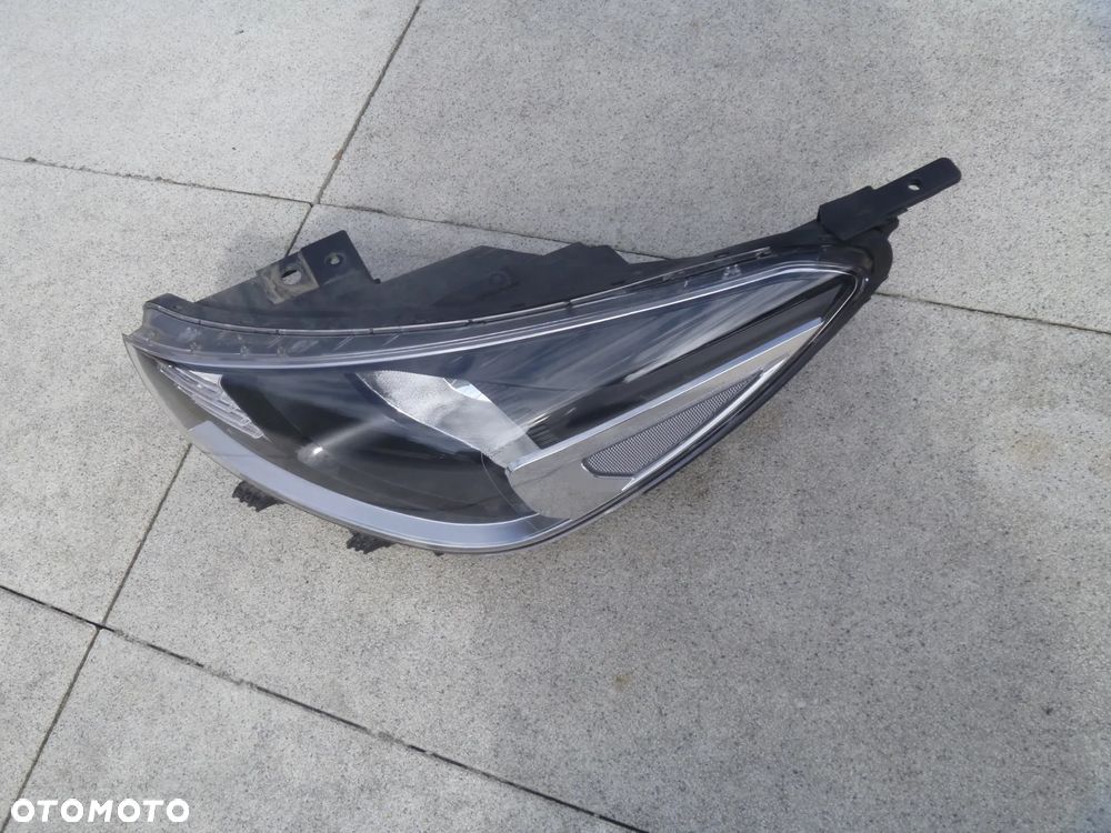 KIA RIO IV LAMPA PRZEDNIA LEWA ZWYKŁA IGŁA ORYGINAŁ 92101 H8 EUROPA - 2