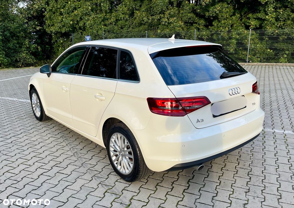 Audi A3 Sportback - 5