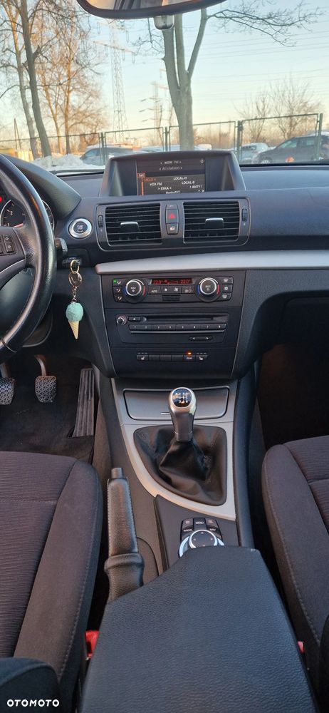 BMW Seria 1 118i - 12