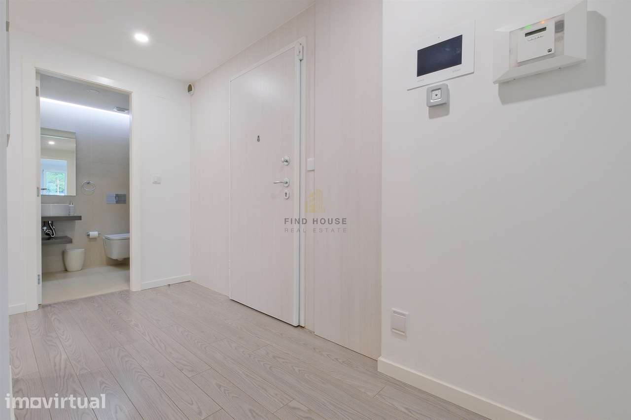 Apartamento T3 com 3 Suites e Garagem Box no Parque dos Poetas, Paço d - Grande imagem: 3/46