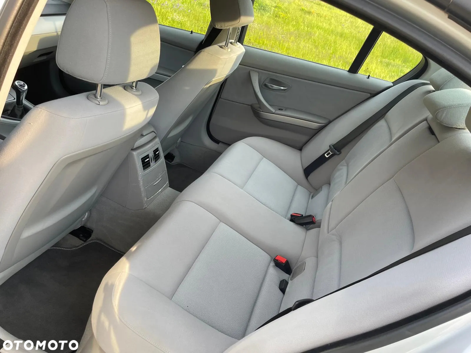BMW Seria 3 318i - 12