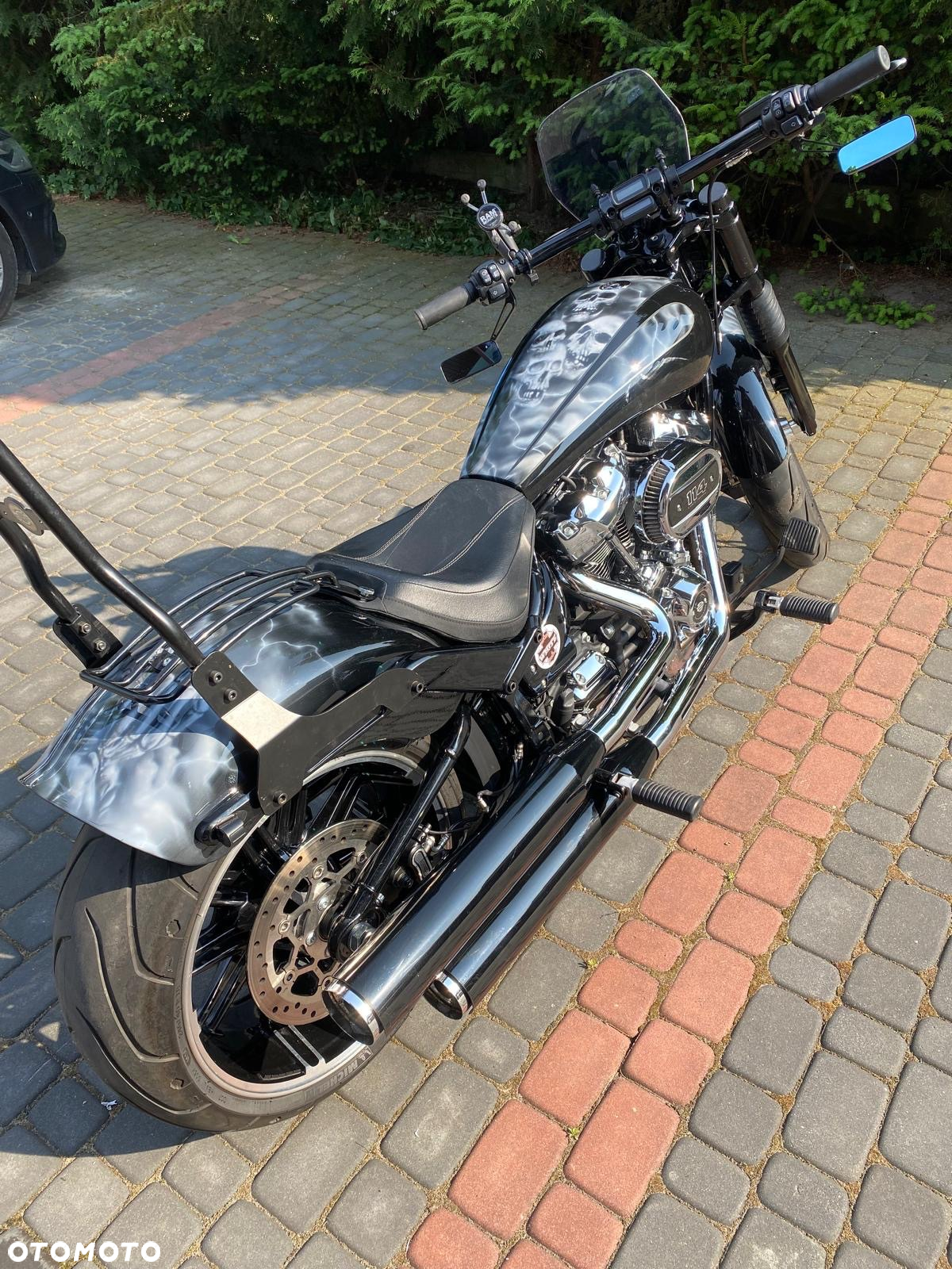 Harley-Davidson FXSB Breakout - 7
