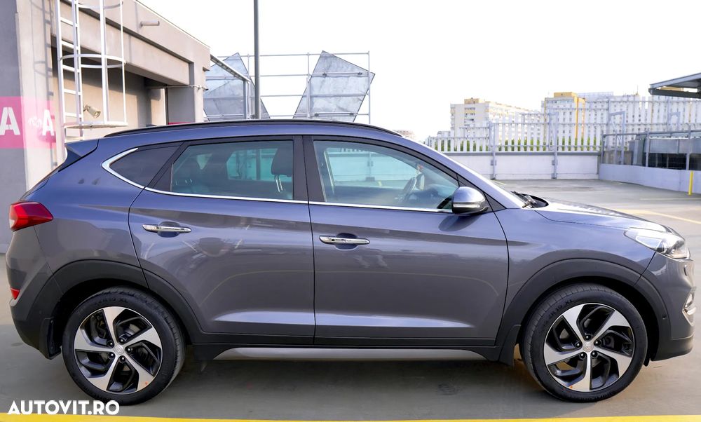 Hyundai Tucson 2.0 CRDI 4WD 6AT Luxury Pack+ - 11