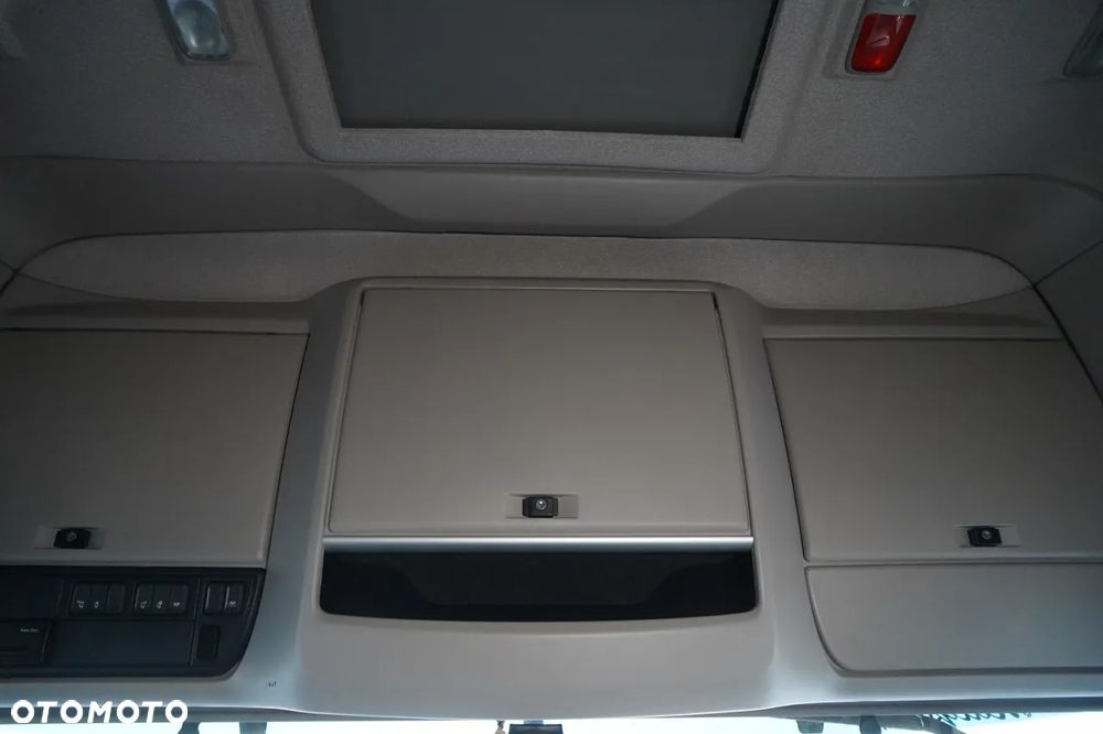 DAF XF 460 / SUPER SPACE CAB / MEGA / EURO 6 / LOW DECK - 34