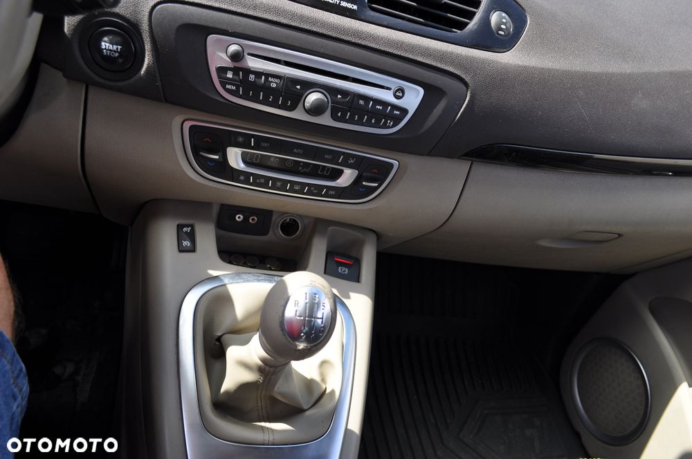 Renault Scenic dCi 130 FAP Bose Edition - 15