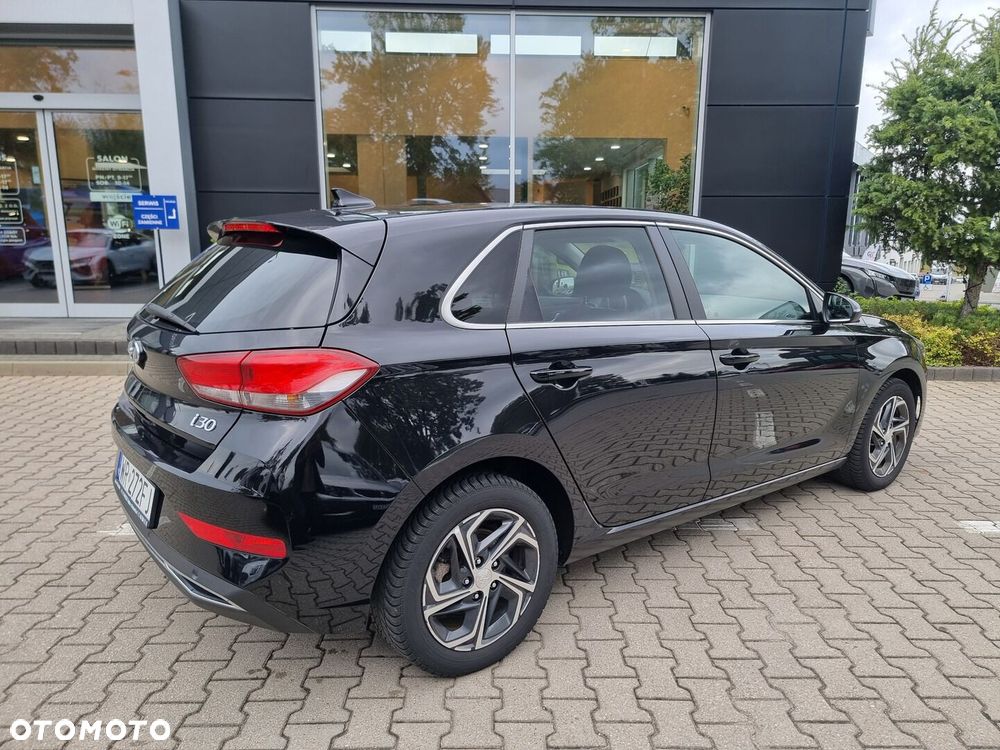 Hyundai i30 1.5 T-GDI 48V Smart - 12