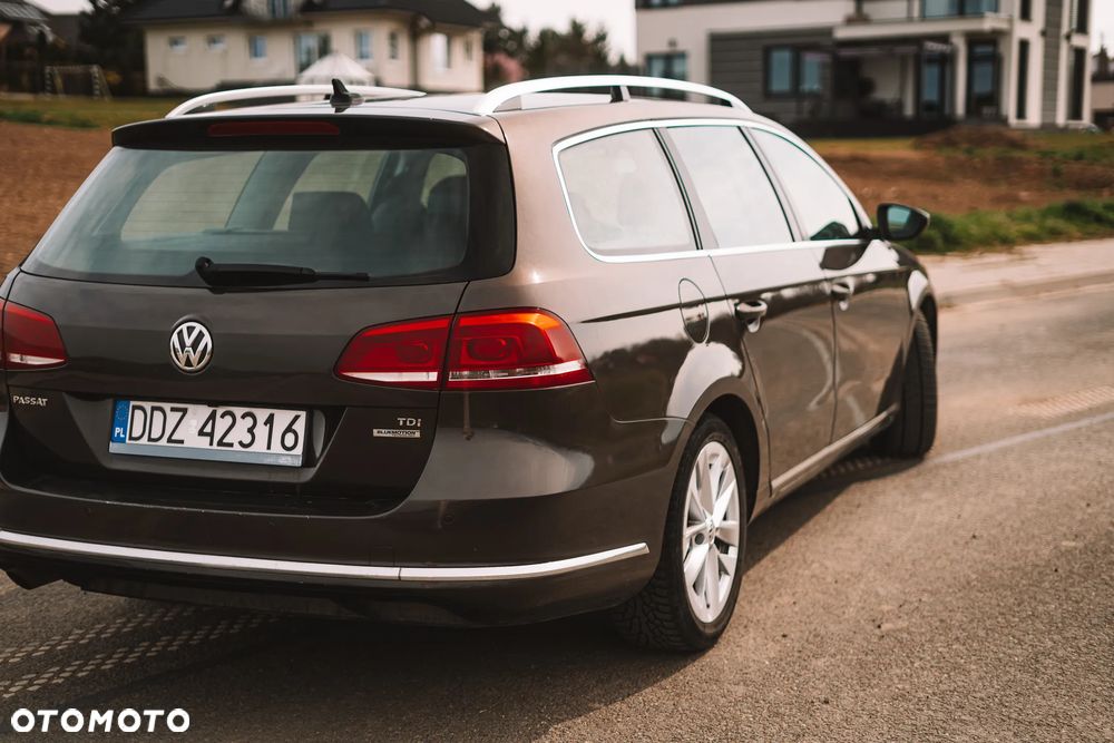 Volkswagen Passat 1.6 TDI Comfortline - 23