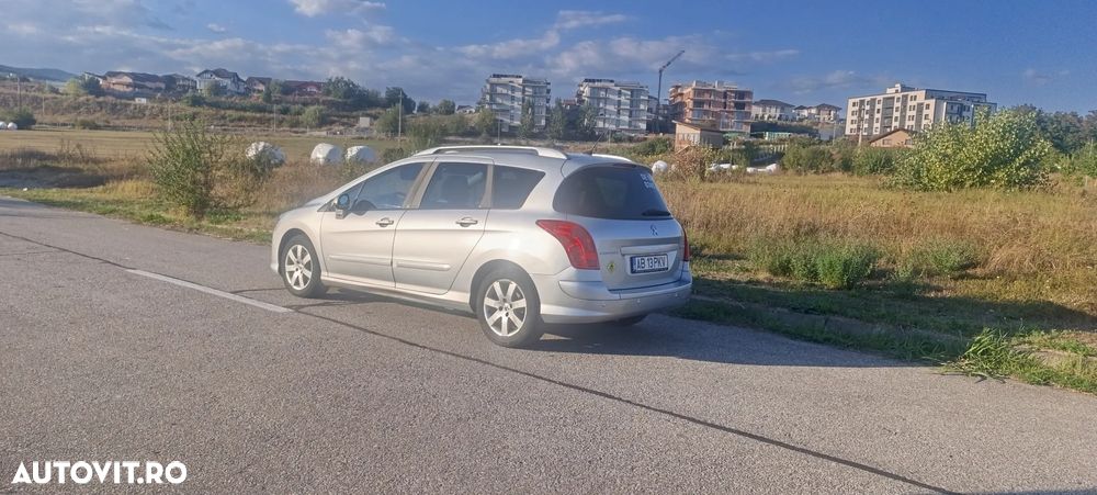 Peugeot 308 2012 photo 3