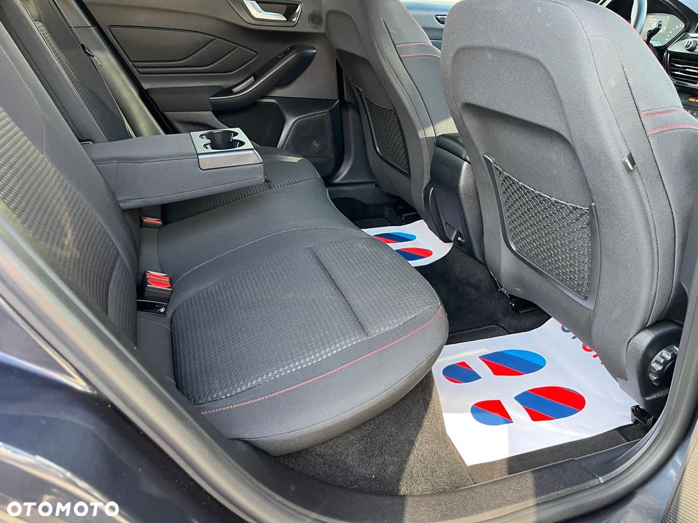 Ford Focus SW 1.5 EcoBoost S&S ST-LINE - 7
