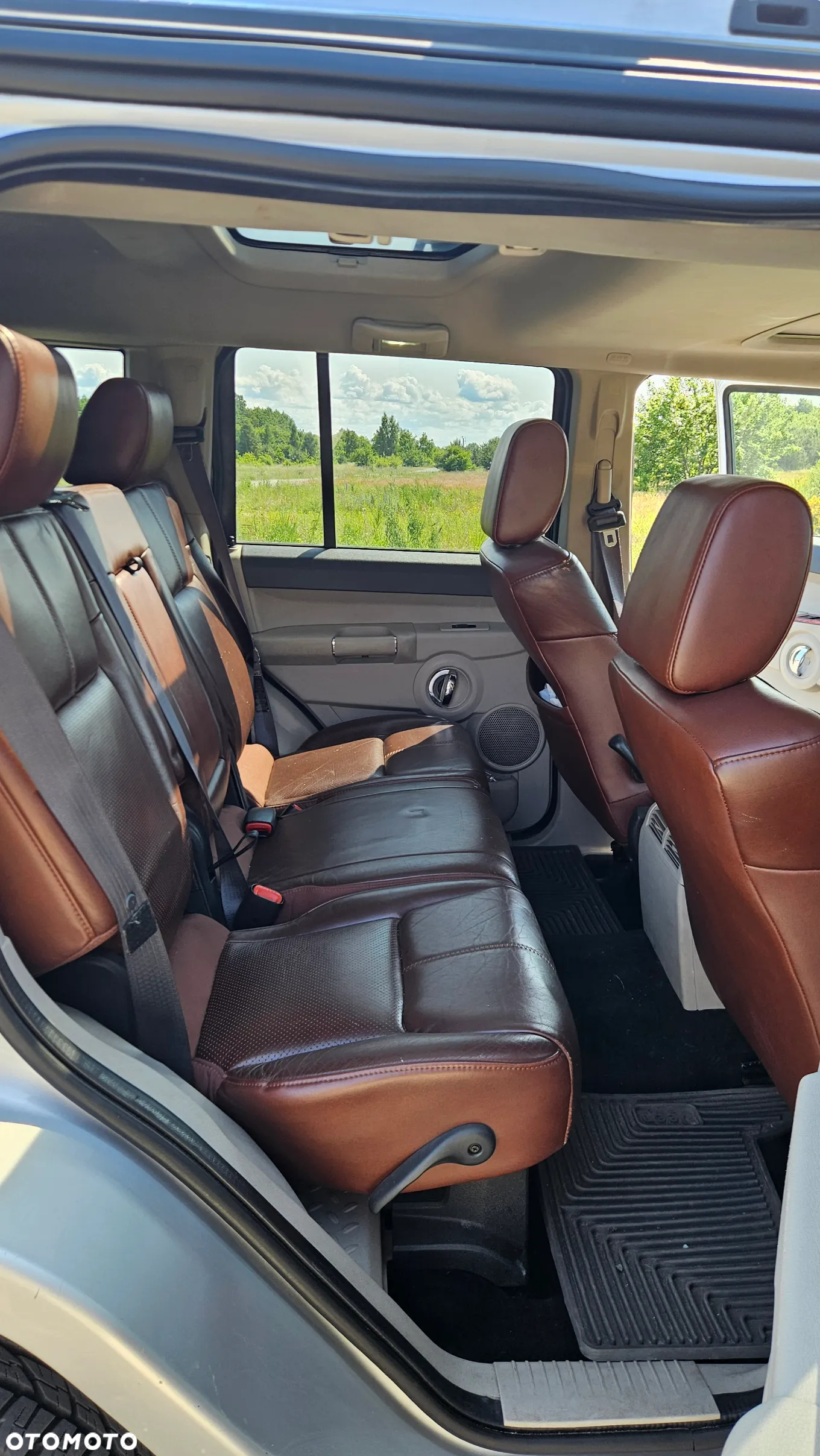 Jeep Commander 5.7 V8 Limited - 16