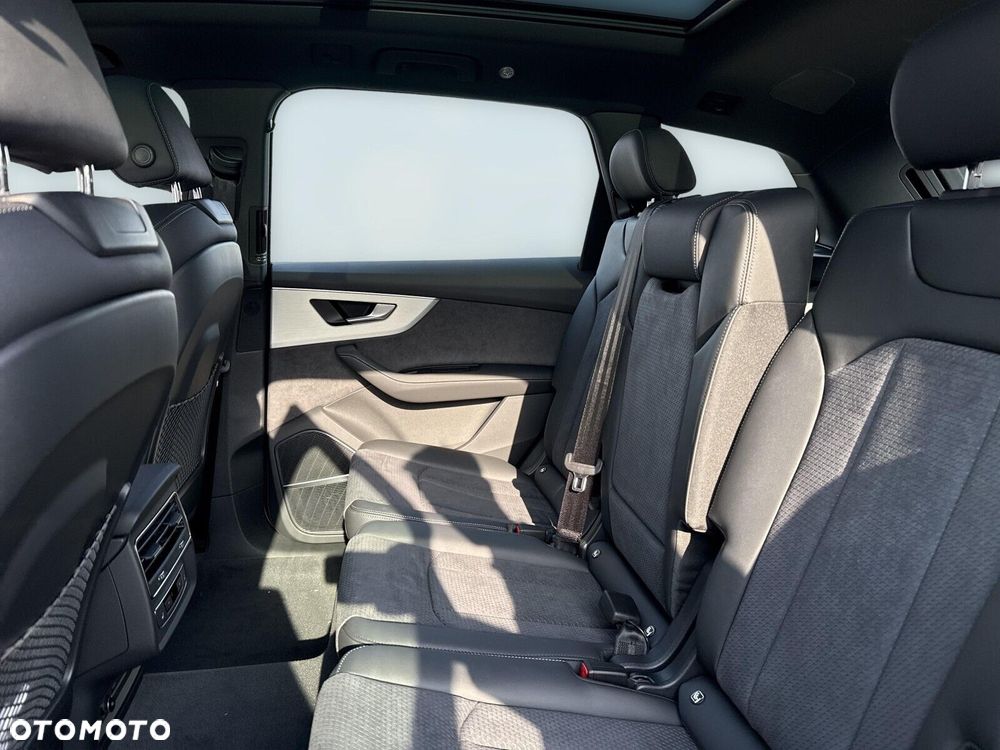 Audi Q7 - 16