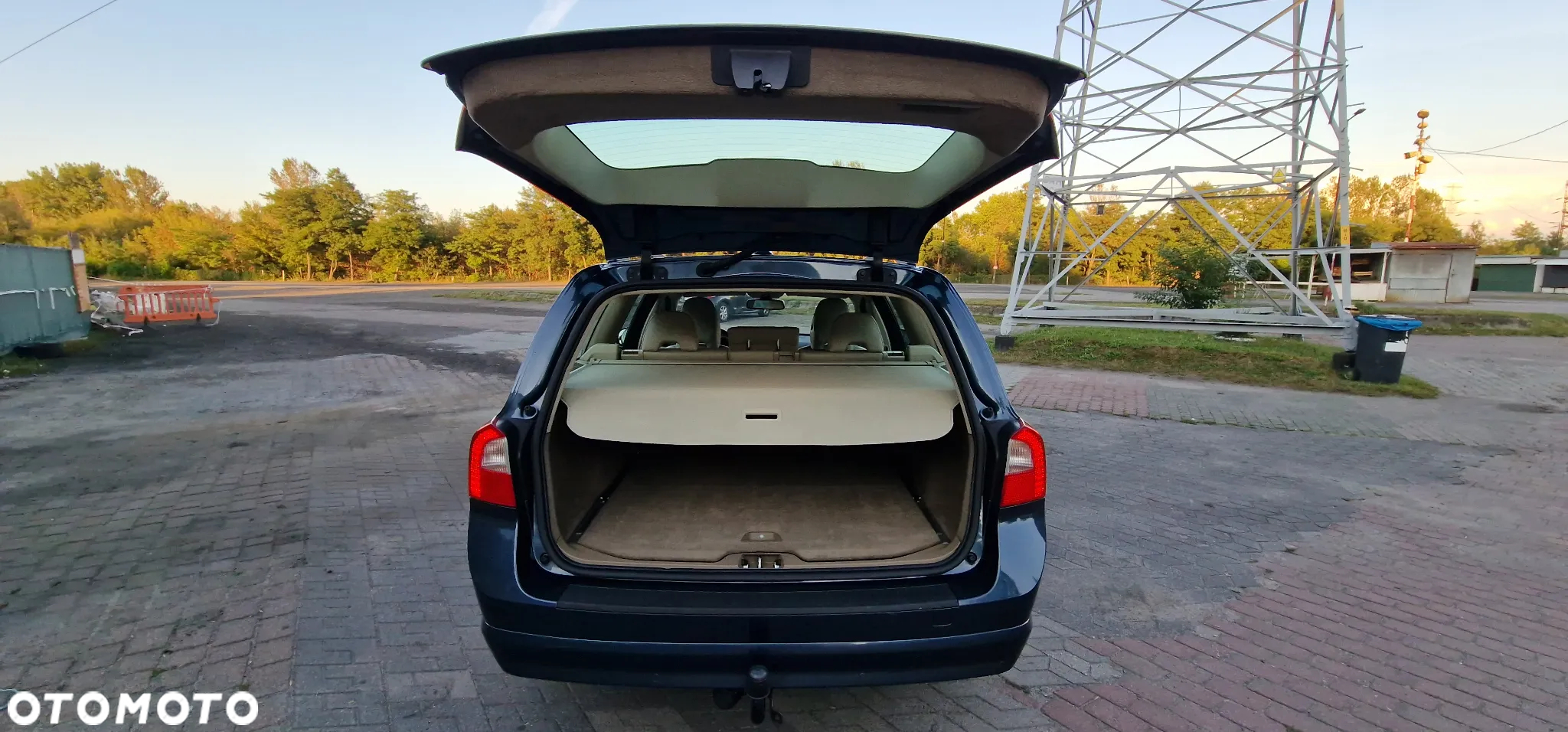 Volvo V70 2.0 Momentum - 33