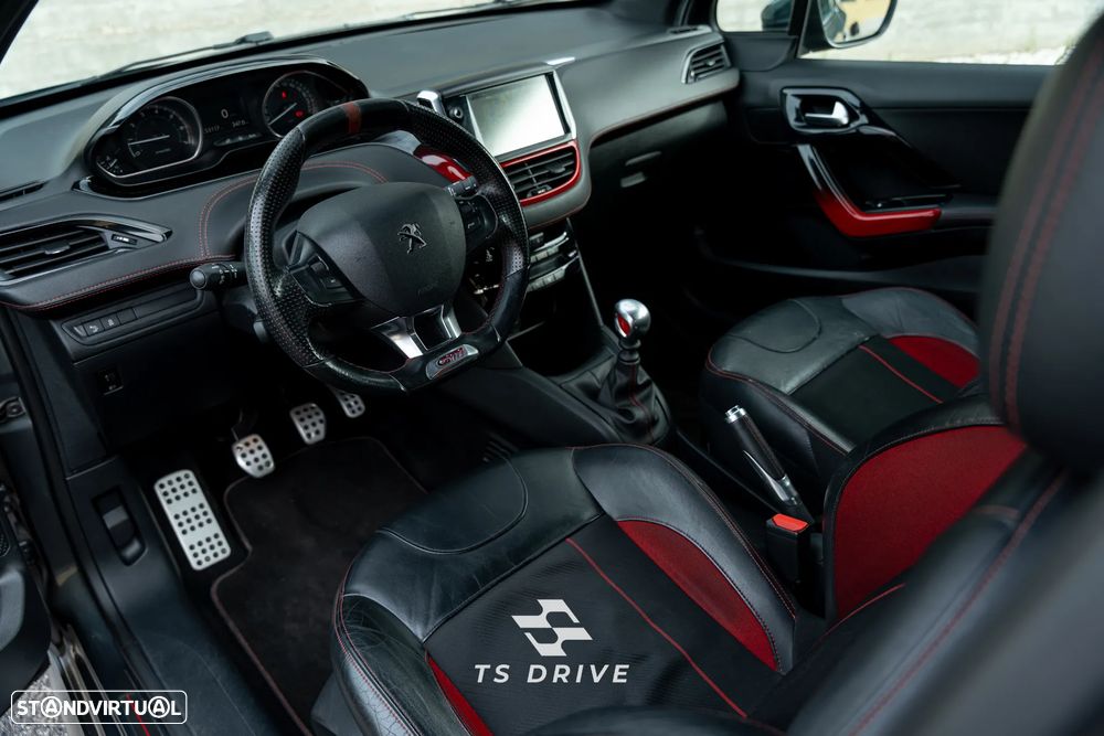 Peugeot 208 GTI 200 THP - 6