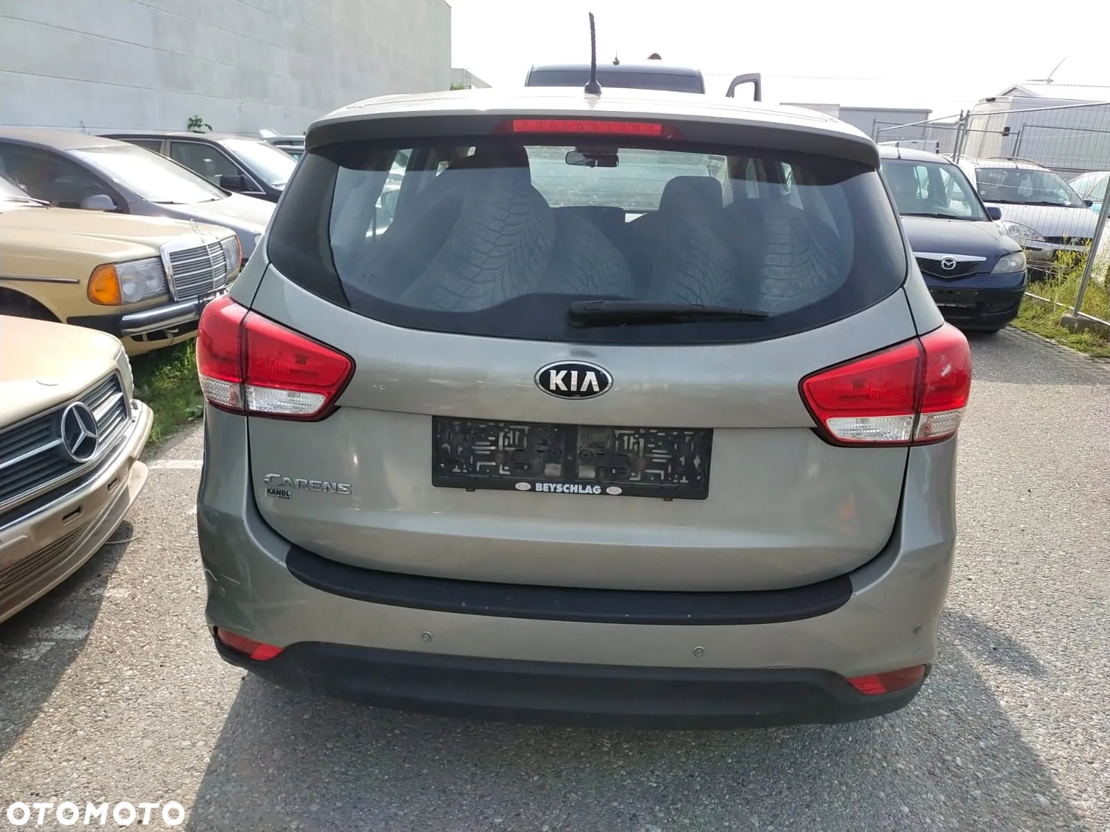Kia Carens 1.6 GDI M - 7