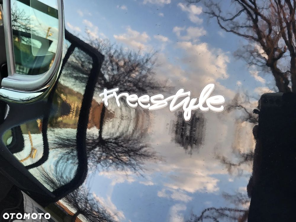 Volkswagen Tiguan - 11