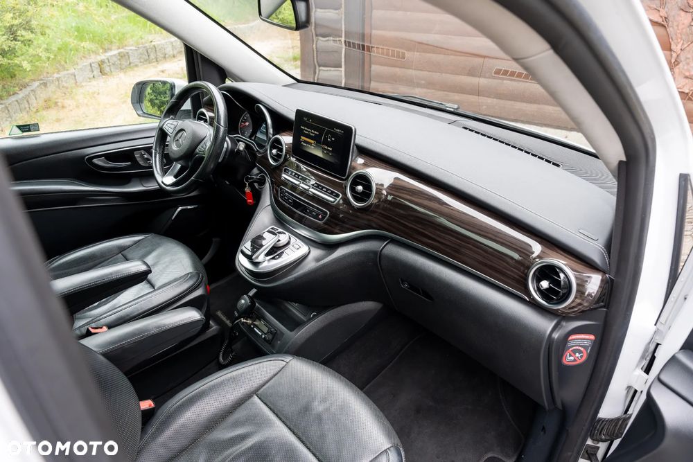 Mercedes-Benz Klasa V 250 d 4-Matic 7G-Tronic - 24