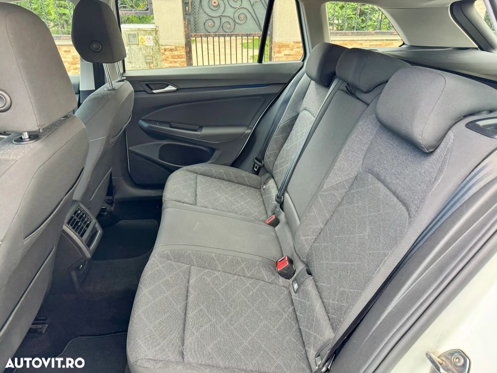 Volkswagen Golf 1.5 TSI ACT Style - 12