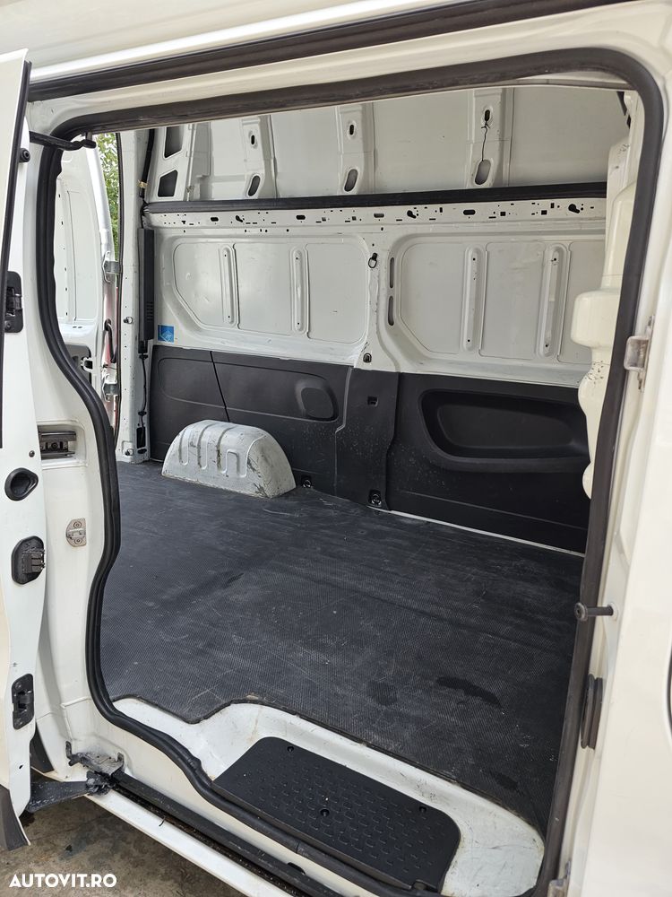 Renault TRAFIC - 19