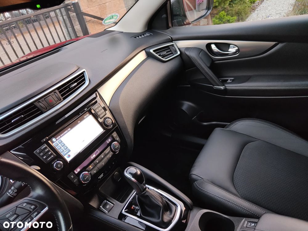 Nissan Qashqai 1.2 DIG-T Xtronic 360 - 23