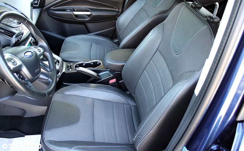 Ford Kuga - 21
