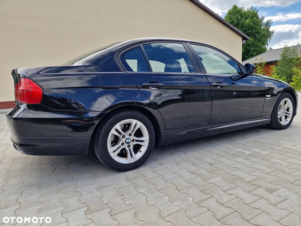 BMW Seria 3 320d xDrive - 19