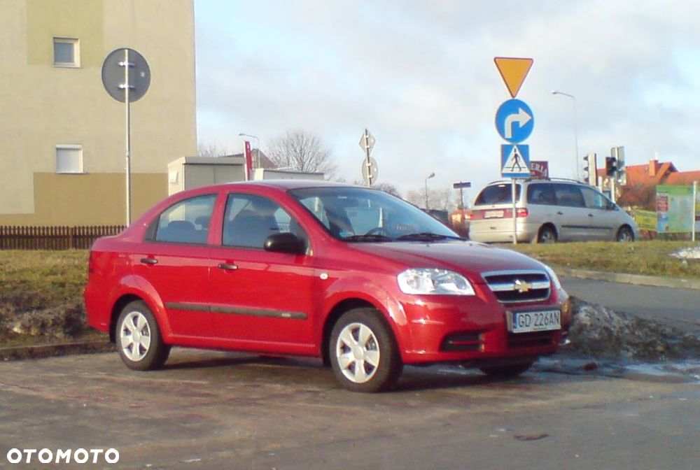 Chevrolet Aveo - 3