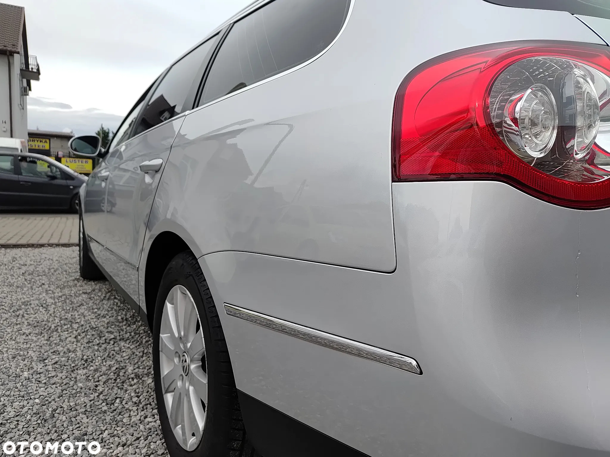 Volkswagen Passat 2.0 TDI Comfortline - 8