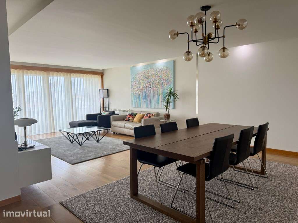 Apartamento T4 Mobilado , com vista desafogada para o rio Douro, ao... - Grande imagem: 5/32