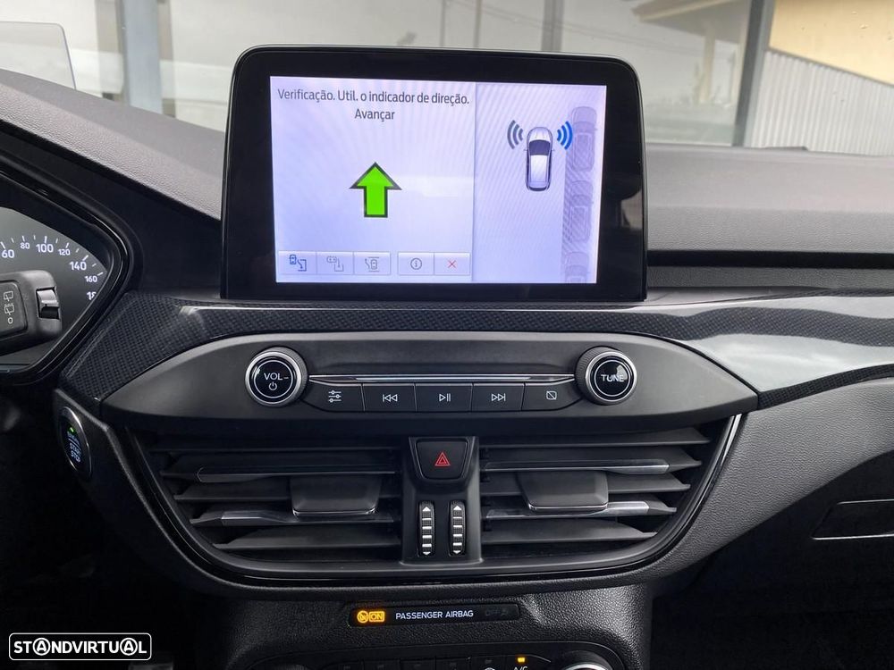 Ford Focus SW 1.5 TDCi EcoBlue ST-Line - 23