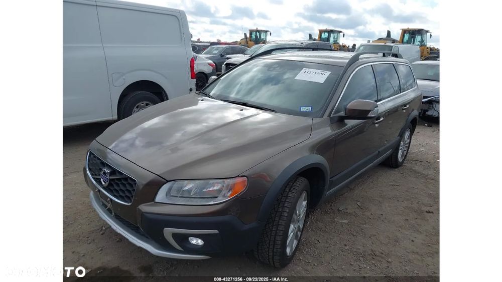 Volvo XC 70 - 3