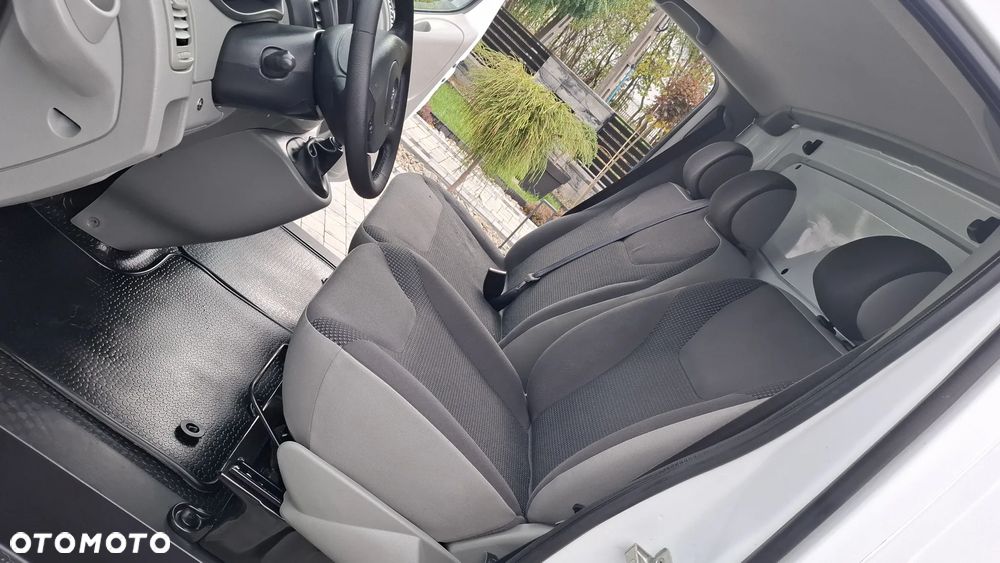 Opel VIVARO - 16