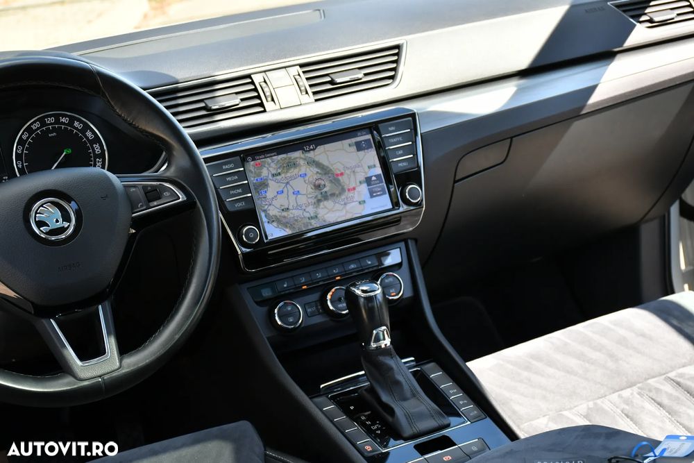 Skoda Superb 1.6 TDI DSG Ambition - 26