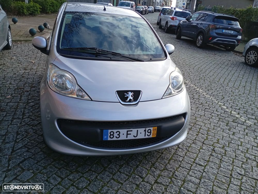 Peugeot 107 1.0 Black&Silver - 1