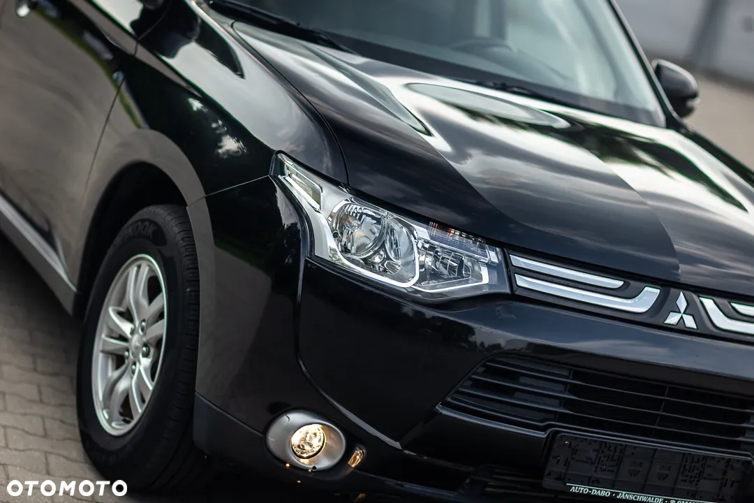 Mitsubishi Outlander 2.2 DI-D 4WD Instyle - 10