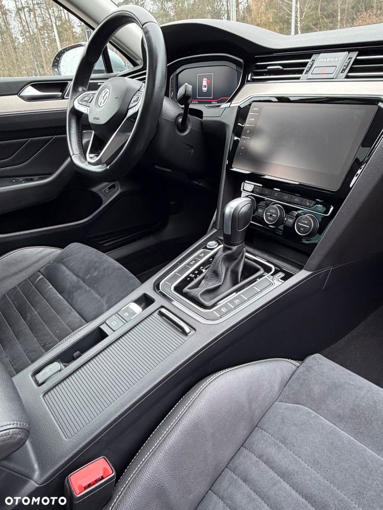 Volkswagen Passat 2.0 TSI Business DSG - 10