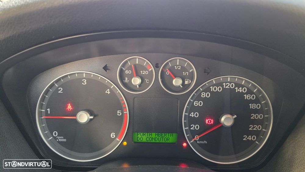 Ford Focus SW 1.6 TDCi Trend - 13