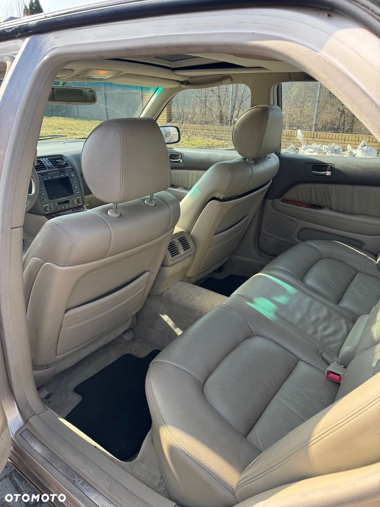 Lexus LS High Class - 7